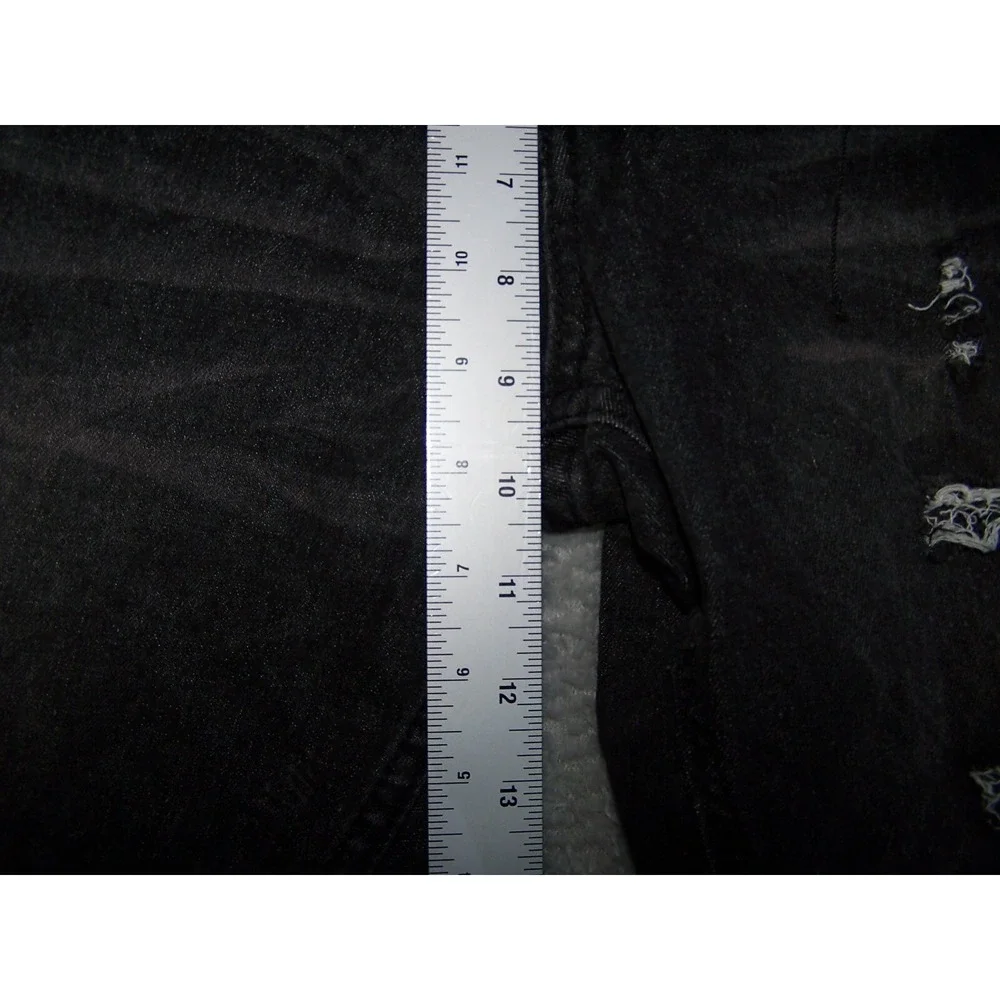 Encrypted Shorts‎ Men's 32X13 (Tag 30) Denim Distressed Jean Black Ripped Y2K